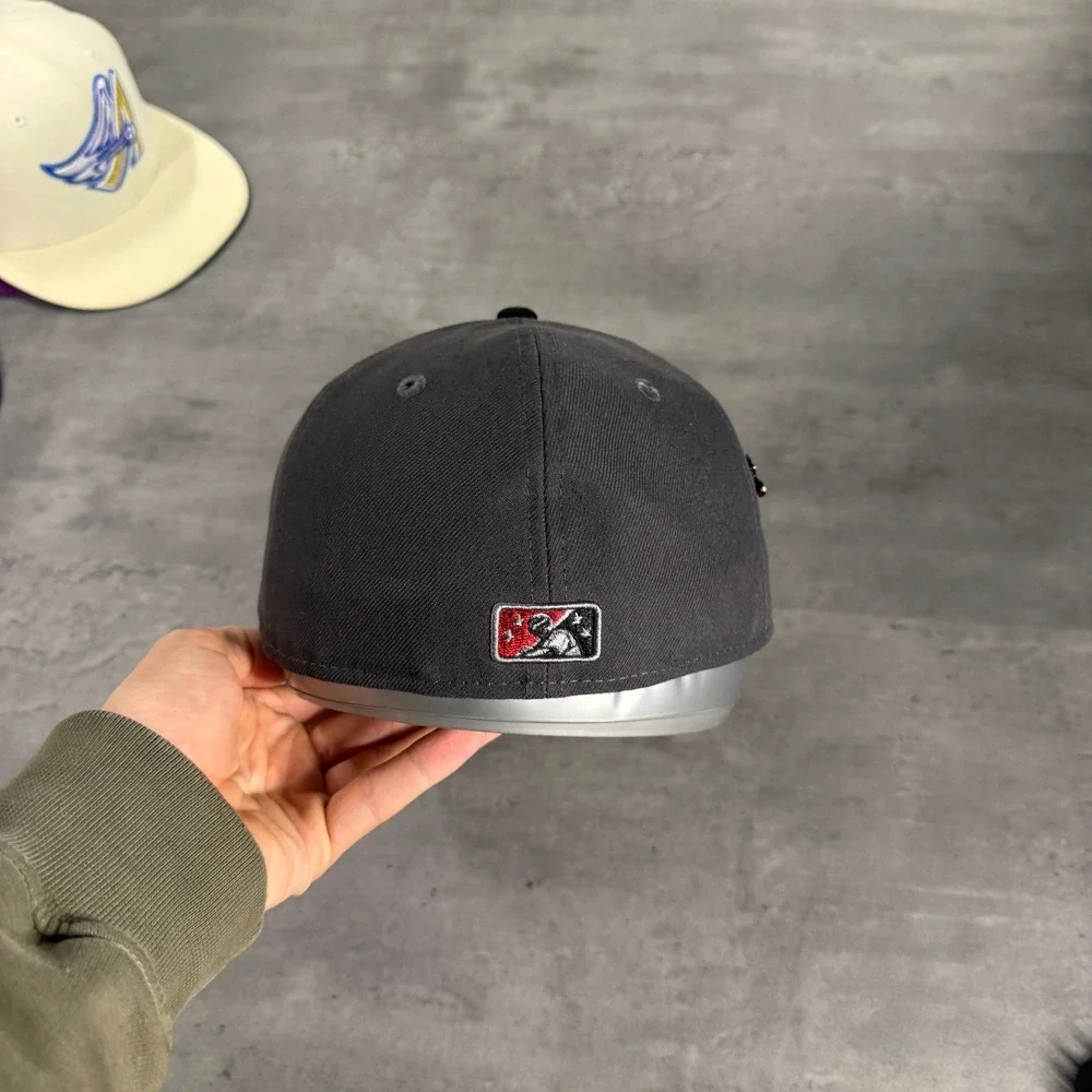 Hat‎ Club Wichita Wranglers New Era Cap 7 1/4 Gray Burgundy Horror Pack Metallic